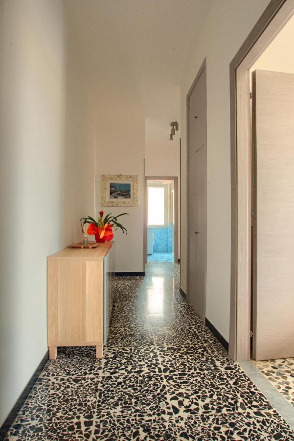 Appartamento Di Fronte Alla Pista Ciclabile Con 2 Camere Da Letto E Wifi 임페리아 외부 사진