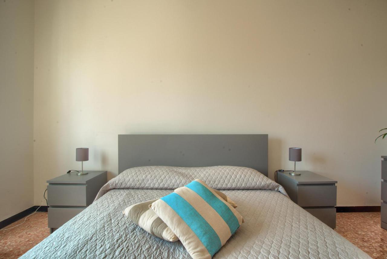 Appartamento Di Fronte Alla Pista Ciclabile Con 2 Camere Da Letto E Wifi 임페리아 외부 사진