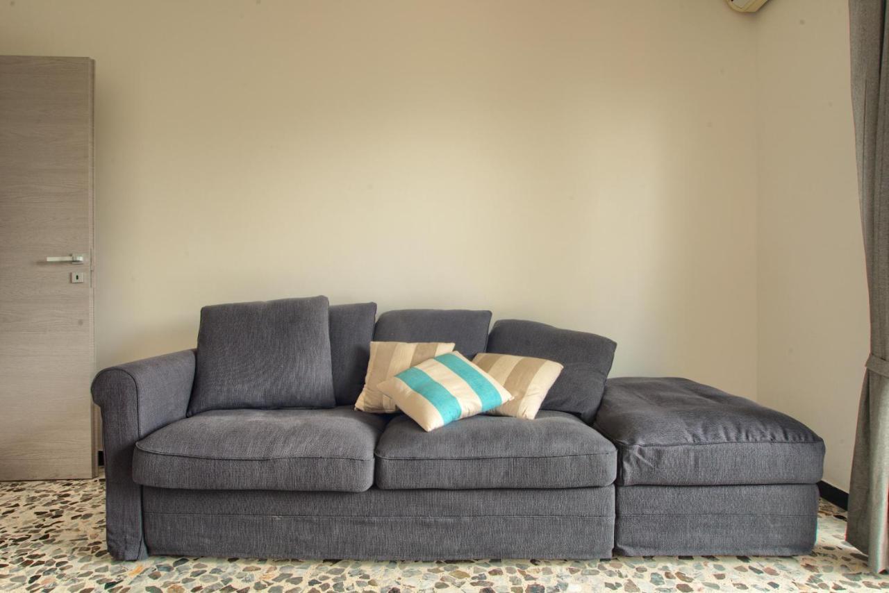 Appartamento Di Fronte Alla Pista Ciclabile Con 2 Camere Da Letto E Wifi 임페리아 외부 사진