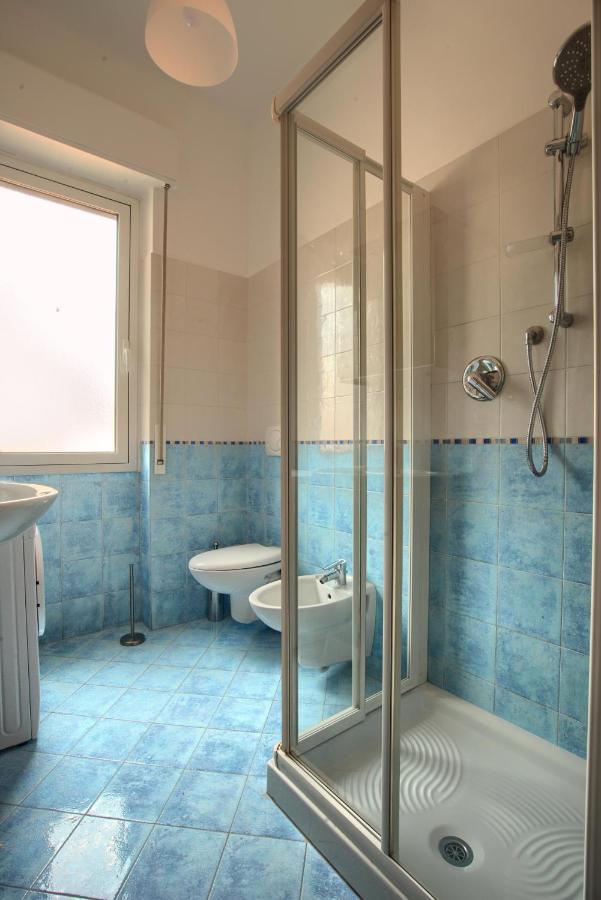 Appartamento Di Fronte Alla Pista Ciclabile Con 2 Camere Da Letto E Wifi 임페리아 외부 사진